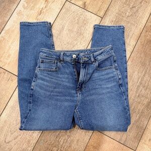 American Eagle Outfitters | Mom Straight Jeans